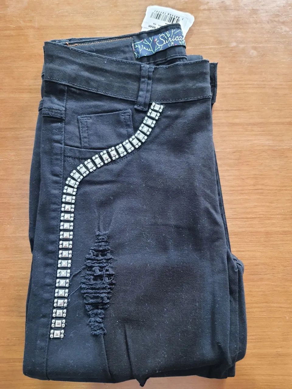 Calça Jeans Preta Destroyed com Detalhes - Foto 3