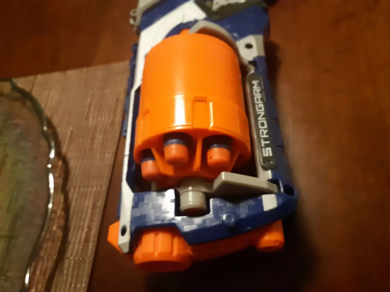 Arma Nerf Strongarm - Foto 2