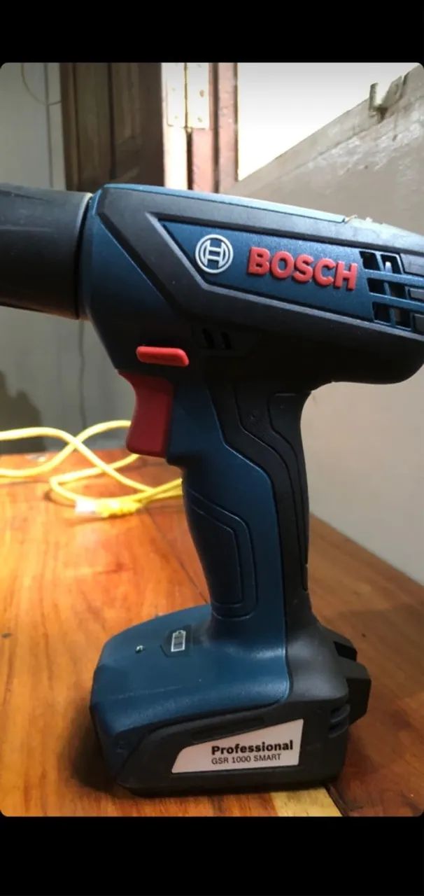 Furadeira/Parafusadeira Bosch GSR 1000 SMART - Foto 2