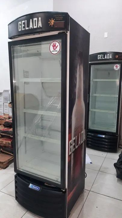 Geladeira metalfrio