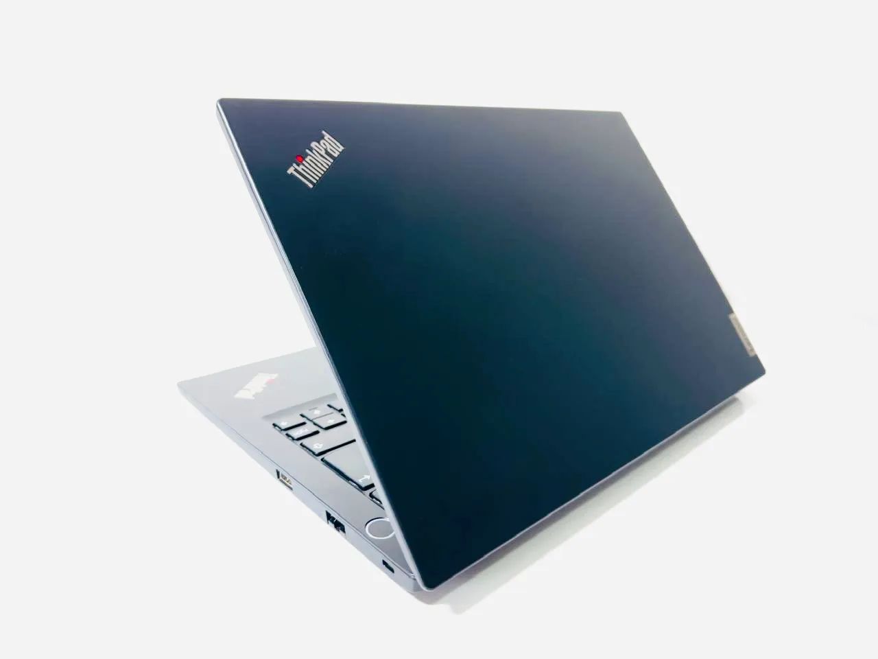 Notebook Lenovo ThinkPad Ryzen 5  - Foto 5