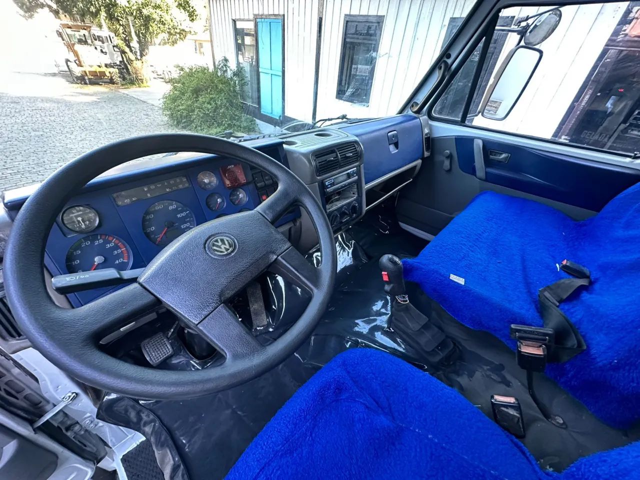 VW 23.210 BASCULANTE TRUCK  - Foto 10