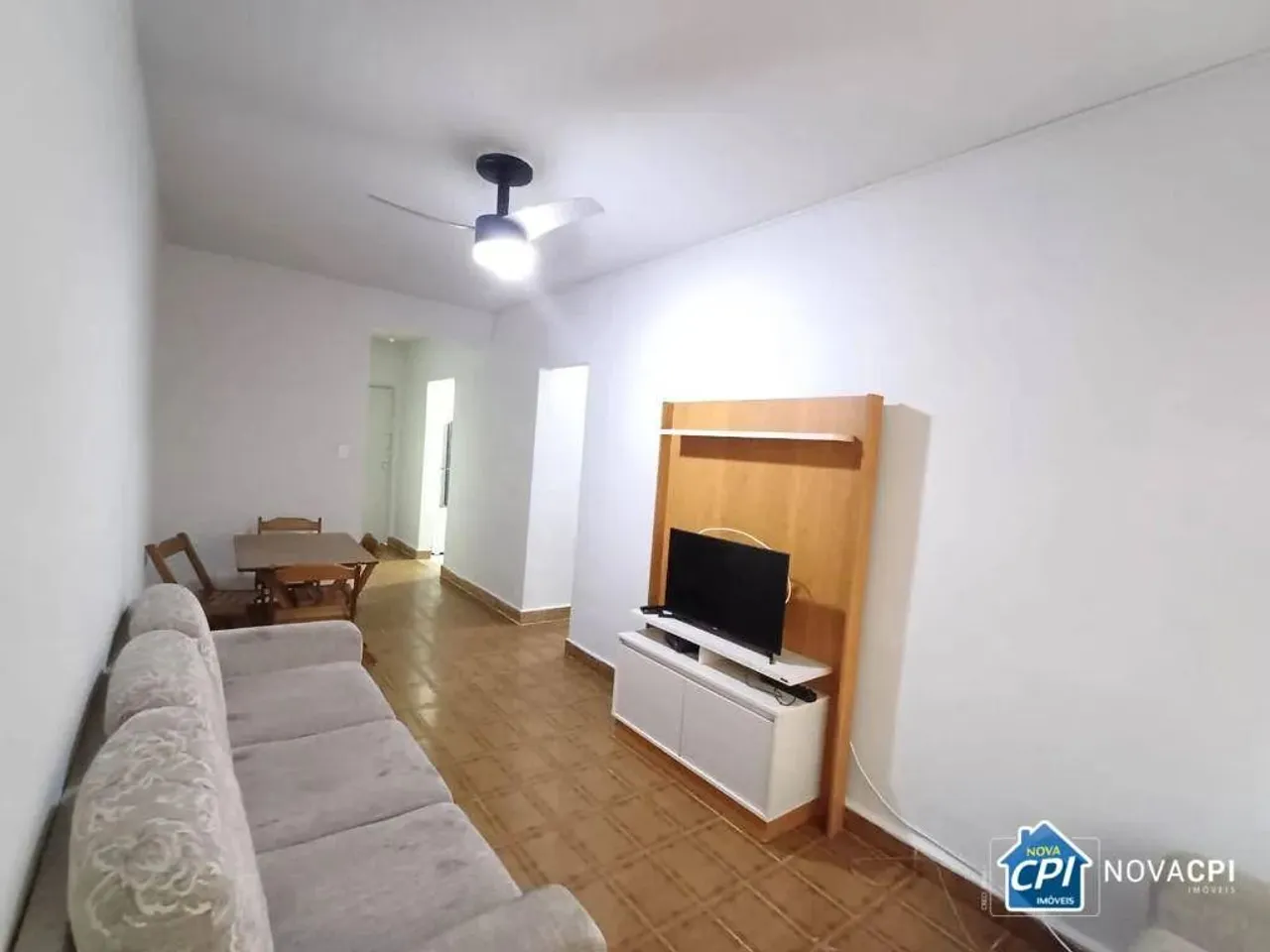 Apartamento com 2 Quartos para alugar na Vila Guilhermina em Praia Grande/SP