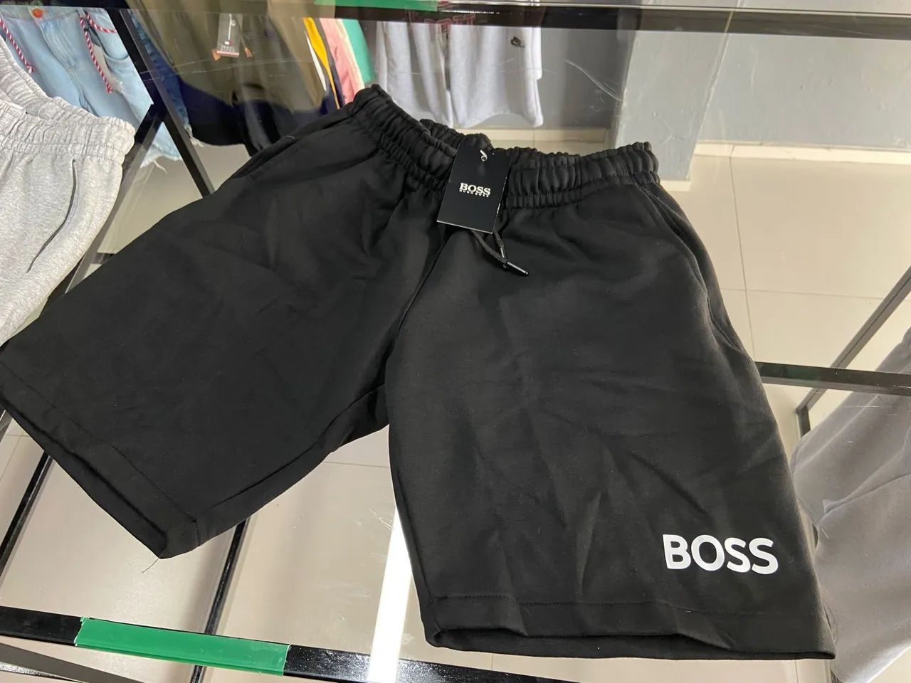Bermuda moletom Hugo Boss - Foto 4