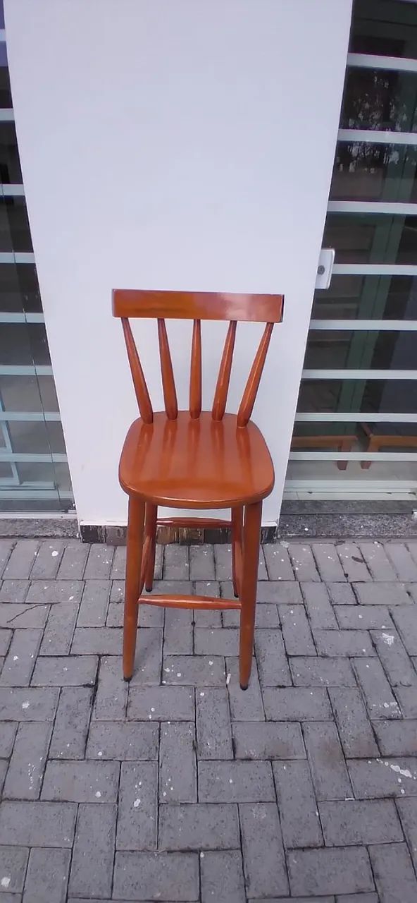 Banqueta de Eucalipto Alta Com Encosto