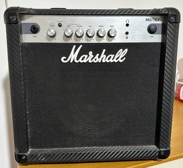 AMPLIFICADOR DE GUITARRA MARSHALL MG15CF 15W