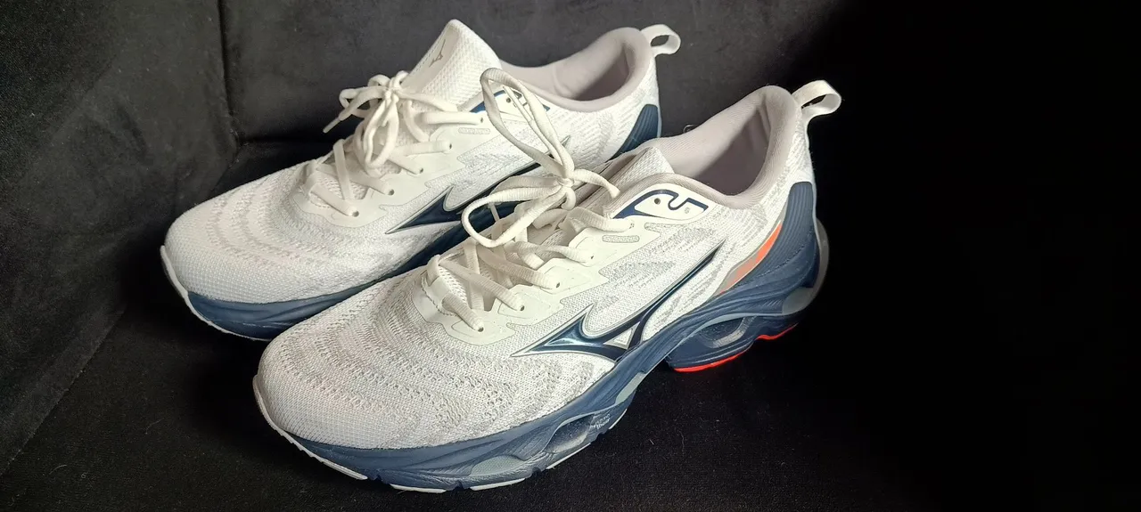 Tênis Mizuno Wave Stratos 2 - 43