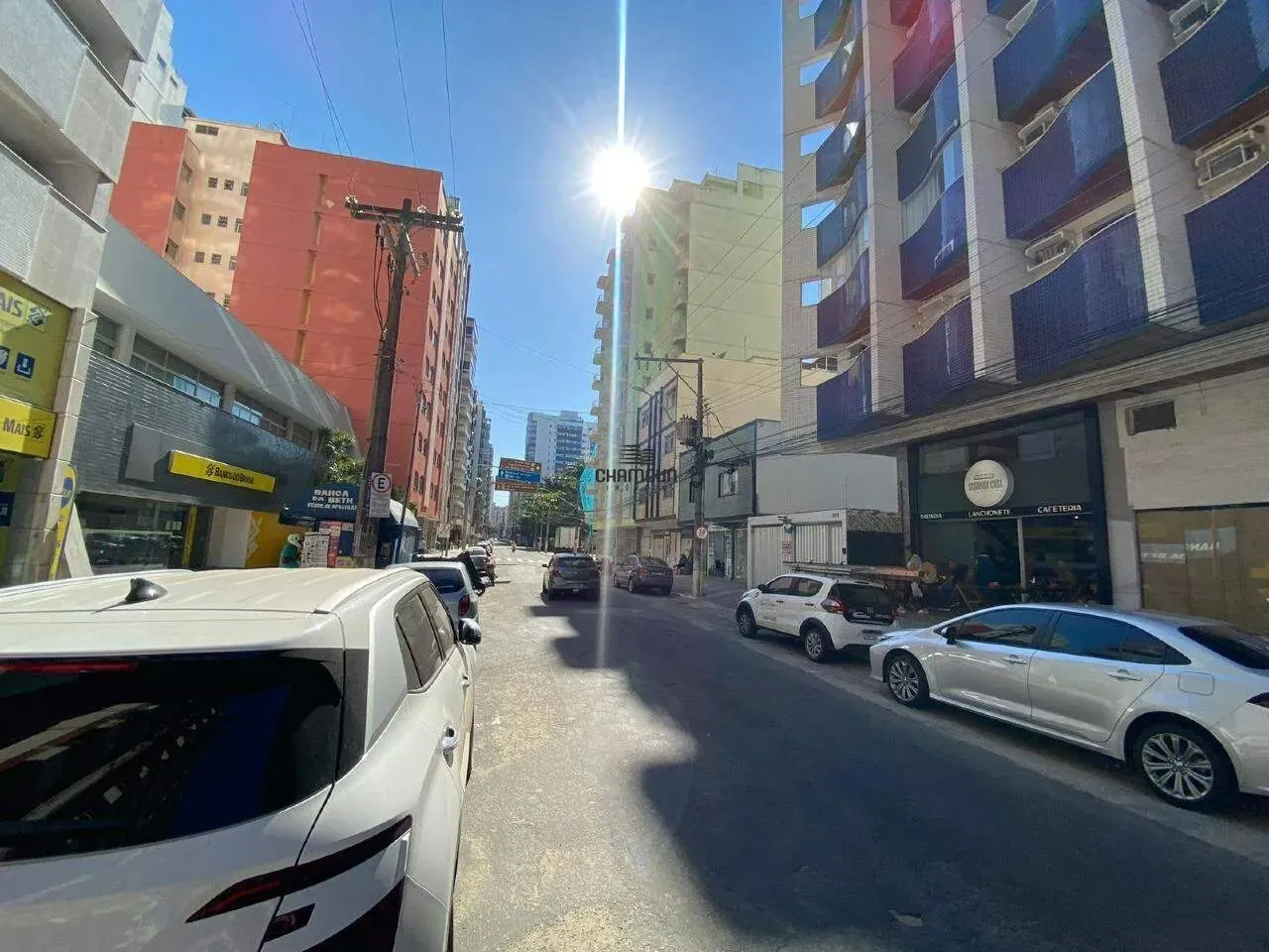 Loja ao lado do Banco do Brasil para locação no Centro de Guarapari.