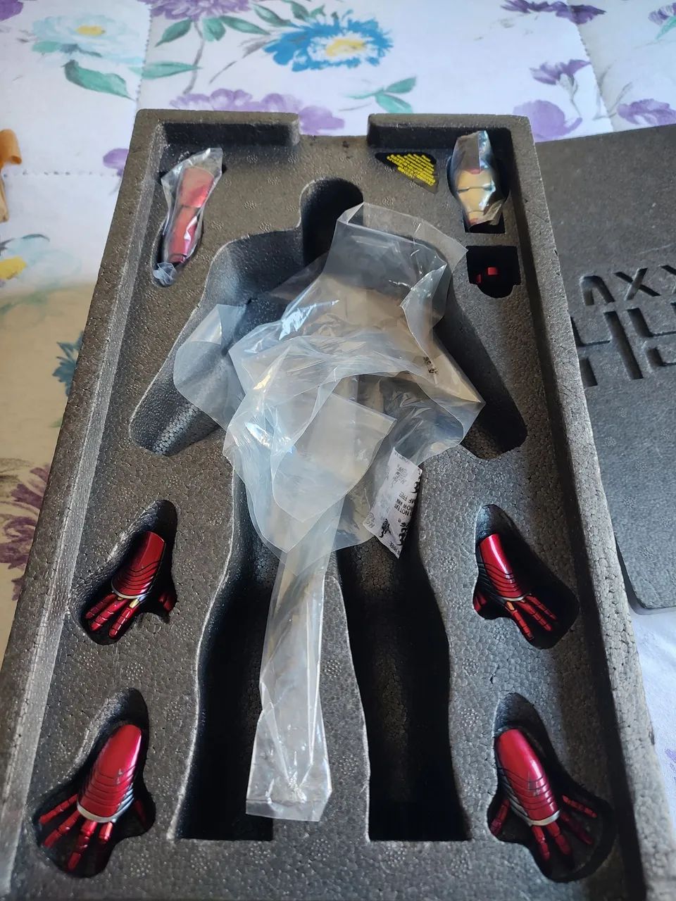 Action Figure Iron Man Mark LXXXV - Hot Toys 2.0 - Foto 4