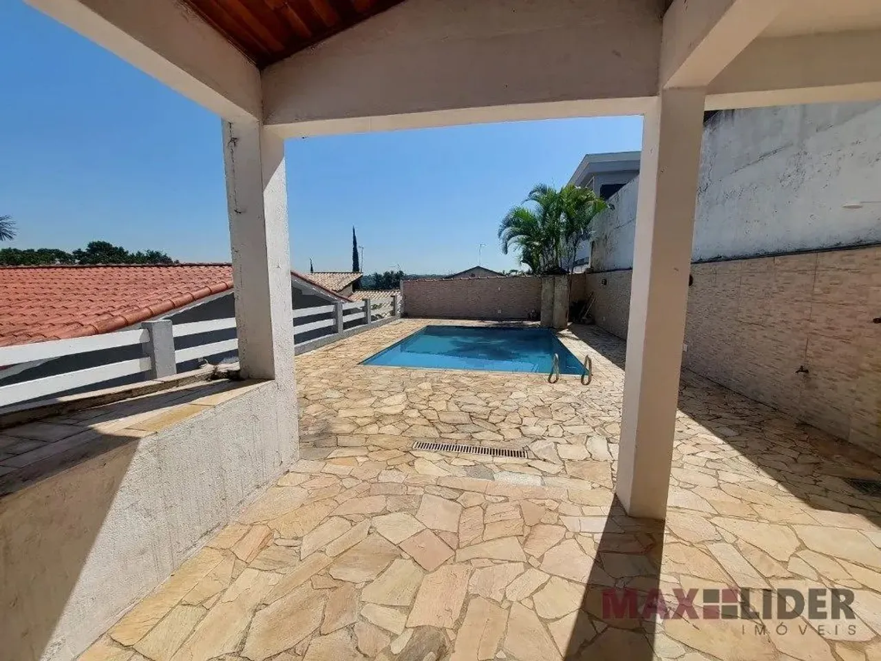 SANTANA DE PARNAíBA - Casa de Condomínio - TARUMÃ