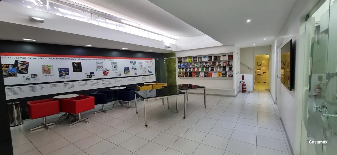 Casa para venda possui 250 metros quadrados com 4 quartos em Espinheiro - Recife - Pernamb - Foto 4