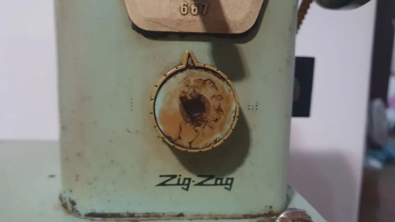 Máquina de Costura Singer Zig Zag Antiga - Foto 3