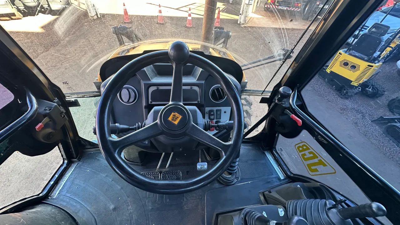 Retro escavadeira JCB 3CX 2016 4x4  - Foto 11