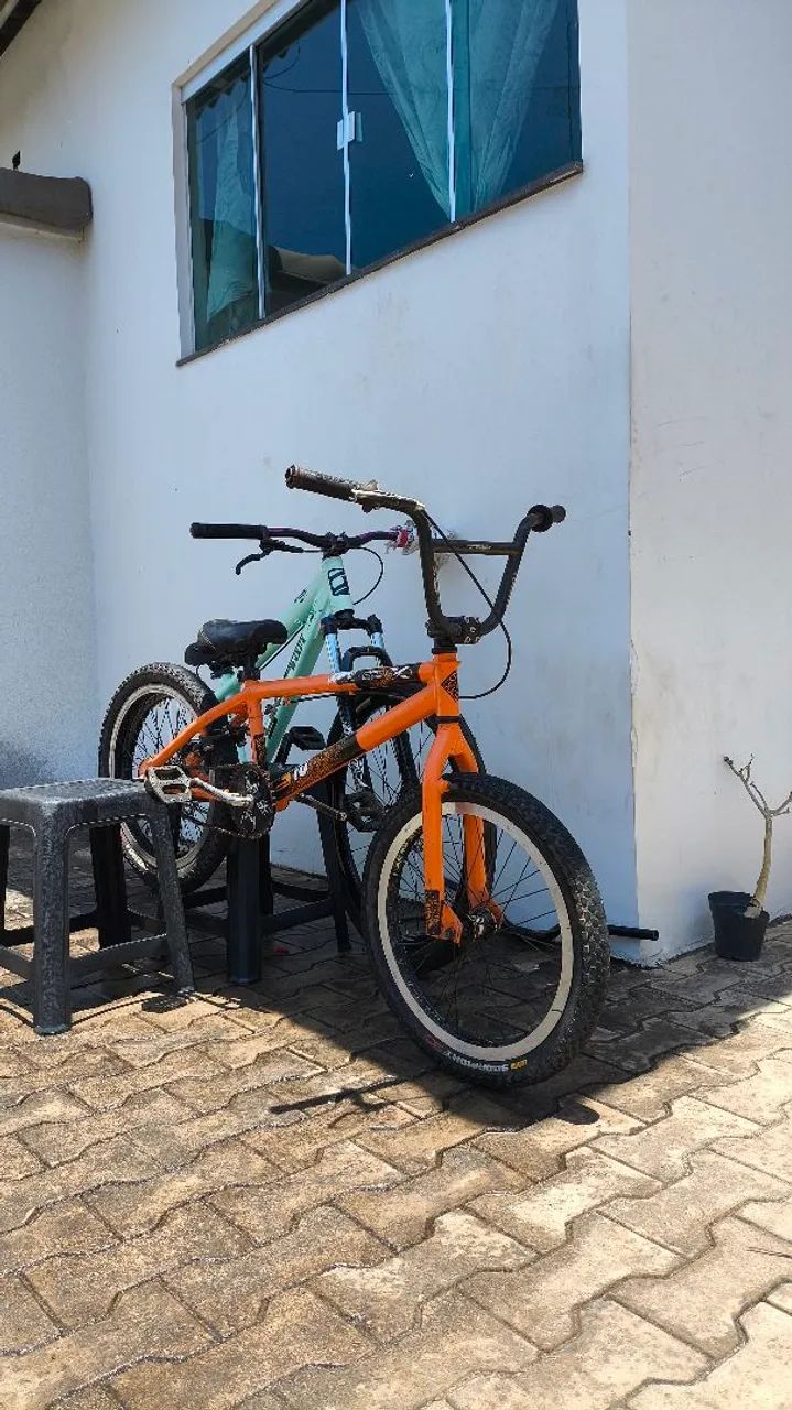 BMX PROFISSIONAL COM FREIOS V-BRAKE Originais! - Foto 4