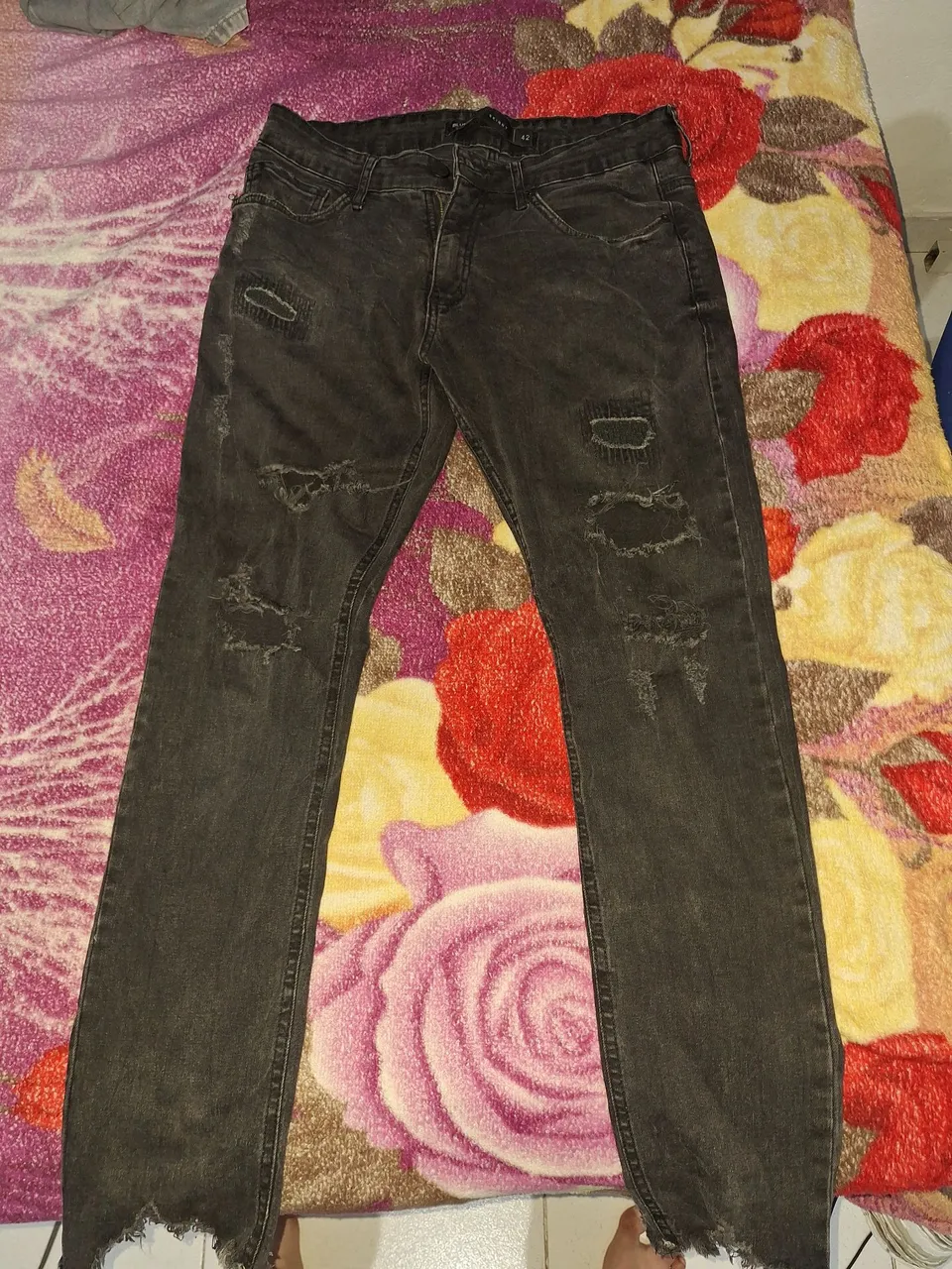 Calça Jeans Destroyed Preta