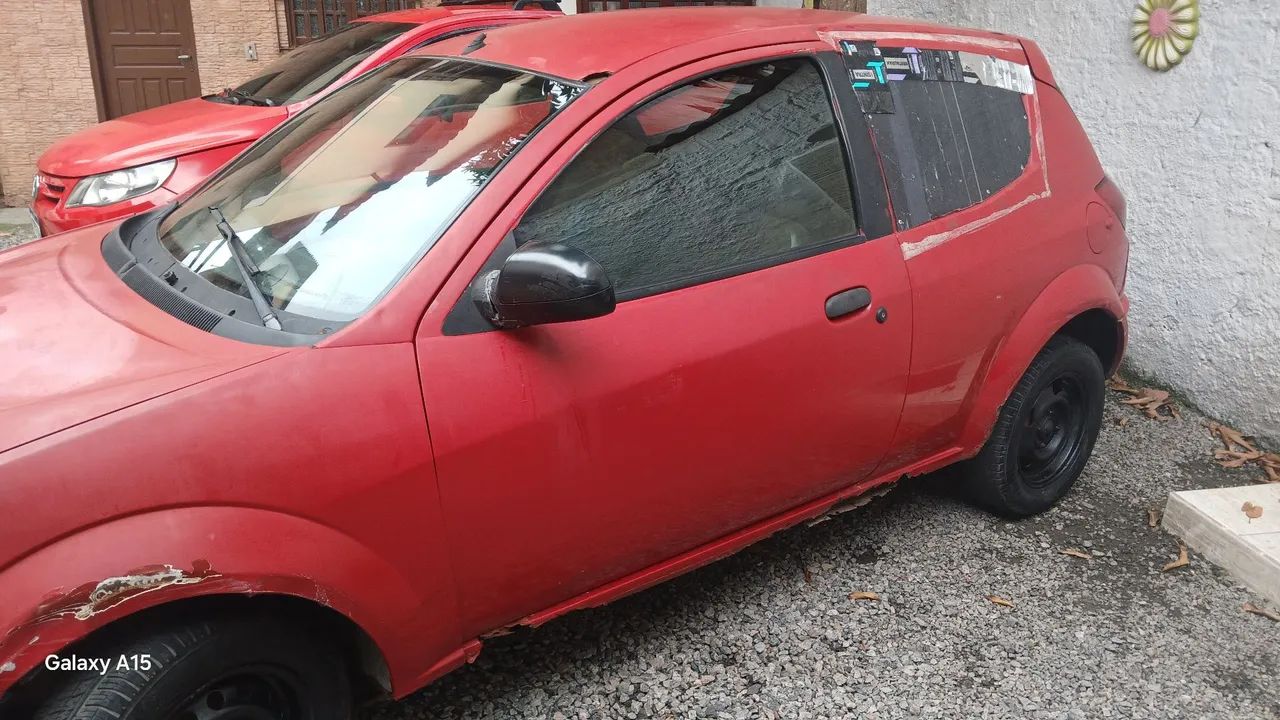 Ford Ka 2011 ,troco com volta em dinheiro,carro andando , motor bom ,com documento - Foto 2