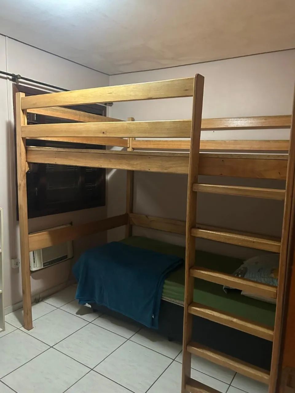 Beliche Casal Madeira Eucalipto Tratada e com Verniz