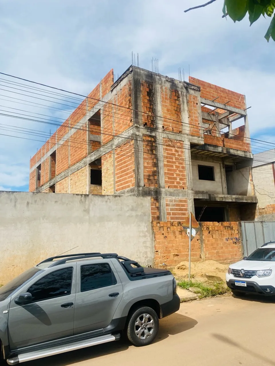 Vende-se prédio, em Parauapebas-Pá, Bairro cidade jardim, Av G, s/n Lt 08, Qd 72