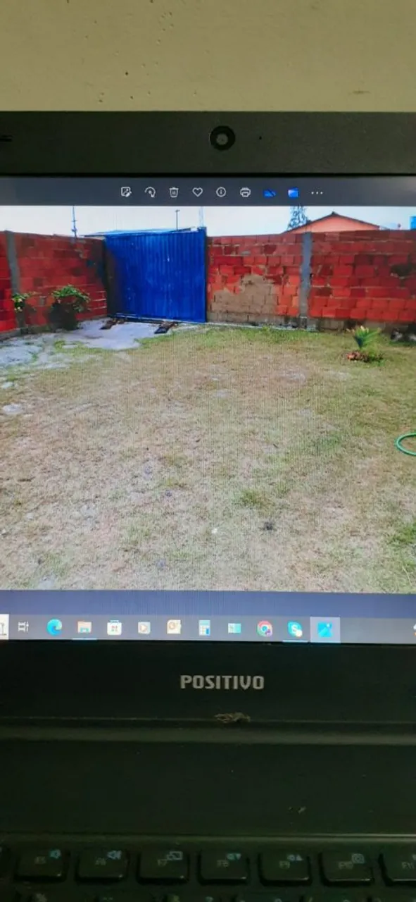 VENDE-SE PEQUENA CASA DE PRAIA EM NOVA VIÇOSA /BA