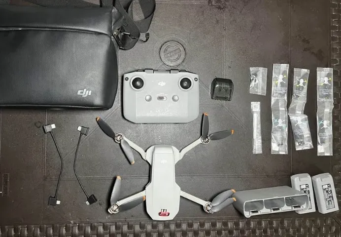 DJI Mini 2 Fly More Combo