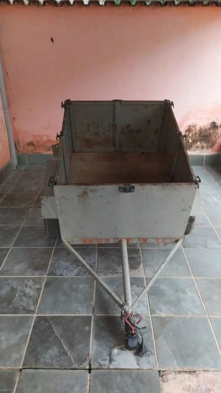 Carretinha emplacada 