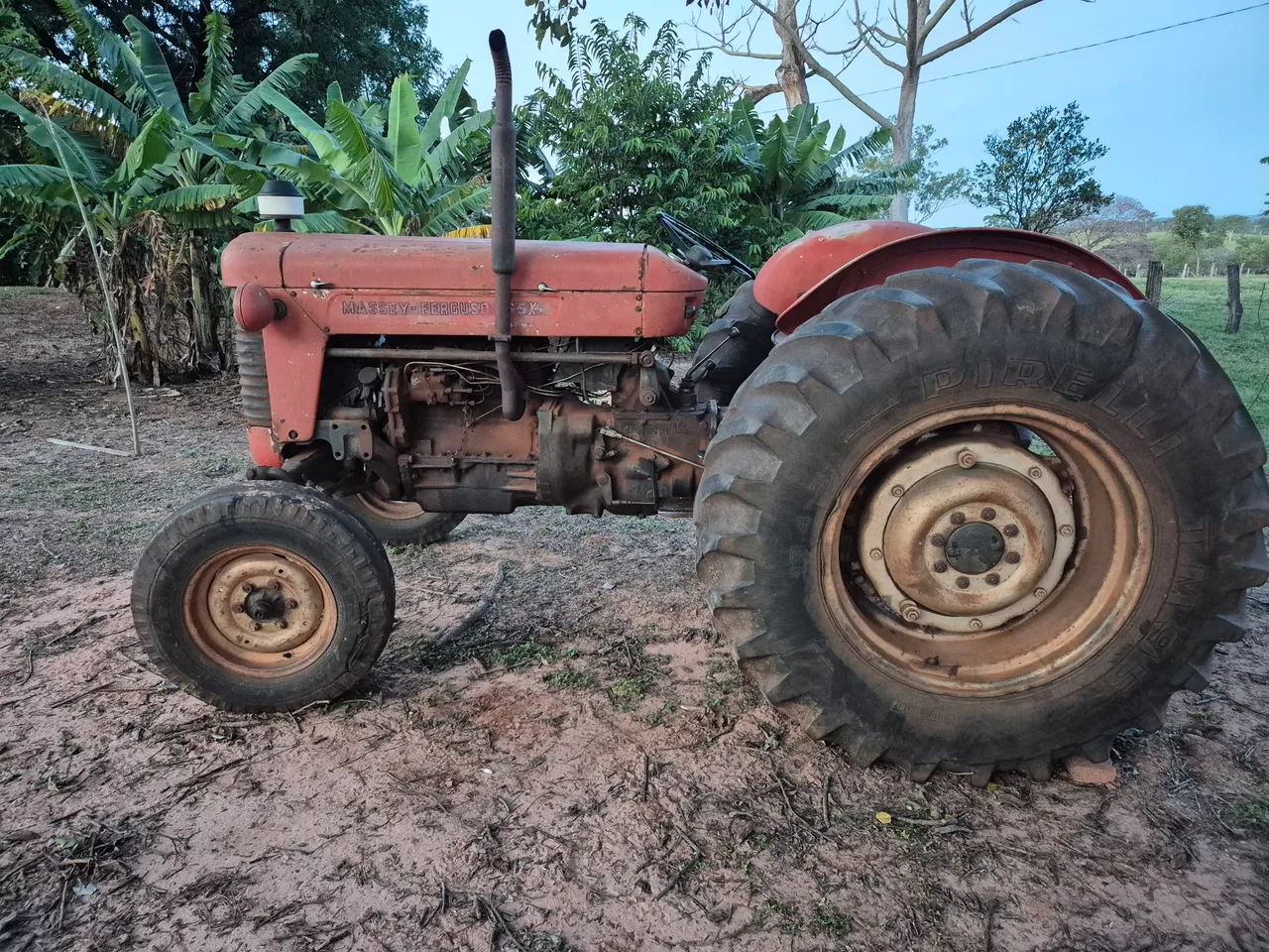 Trator Massey Ferguson 65X -