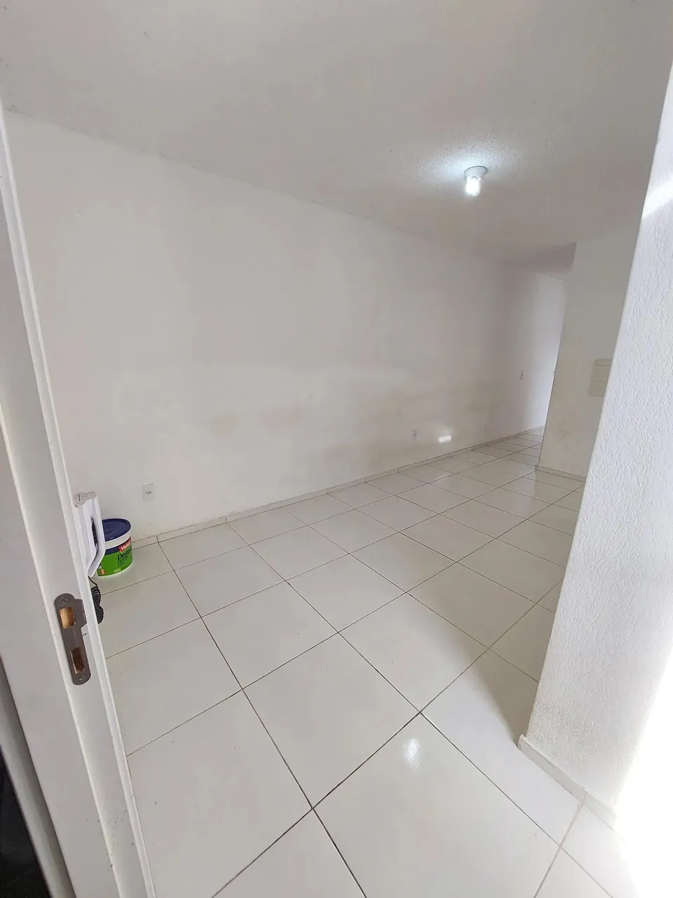 Apart. 4º Andar, Não paga caução, Taxa-Condomínio incluso, Água de poço -