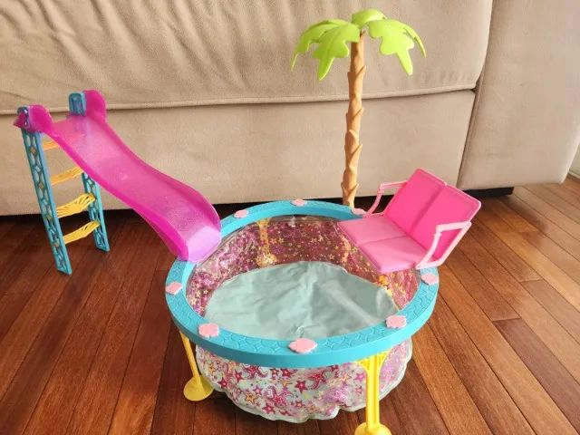 Barbie piscina