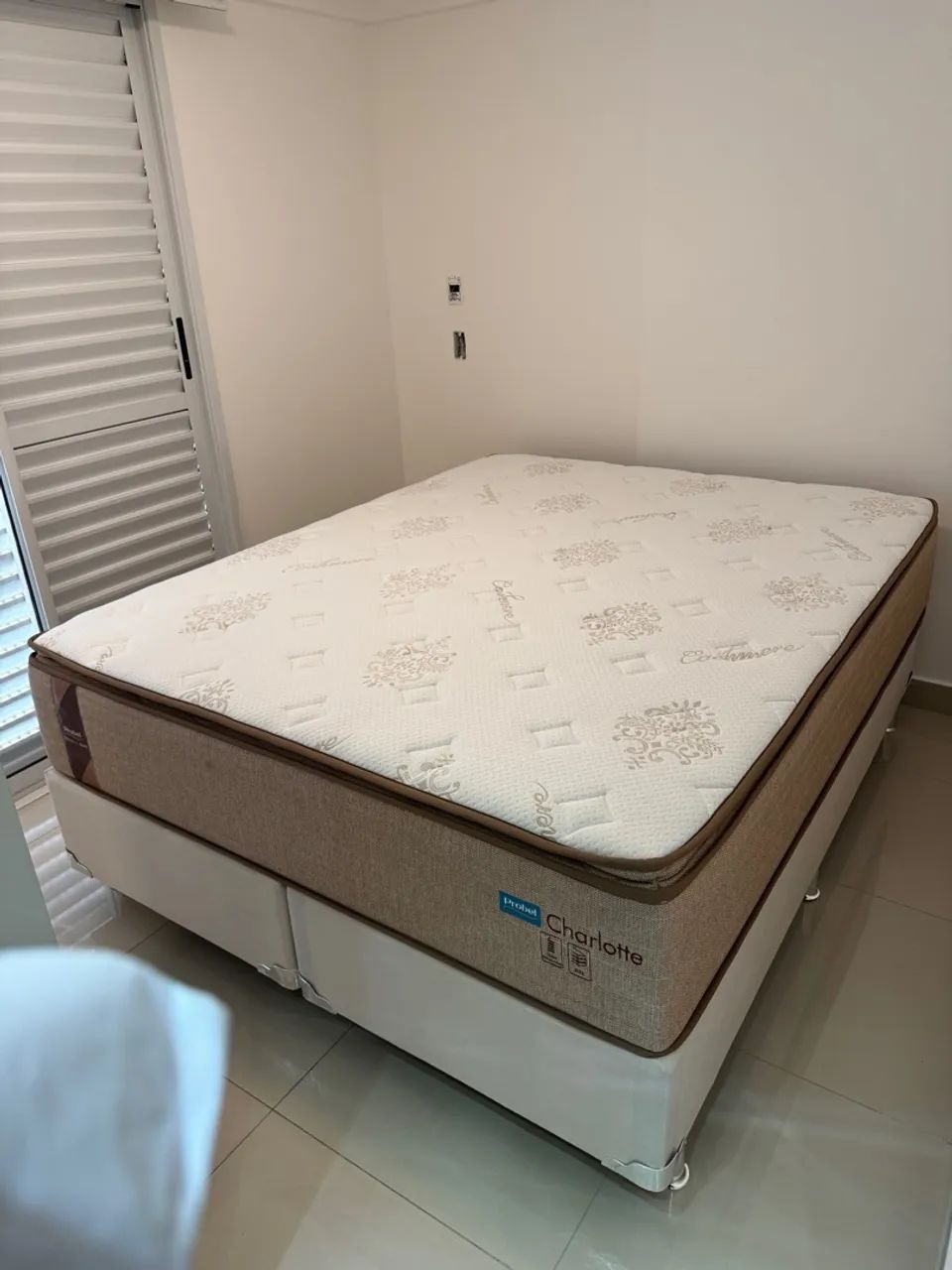 Cama Box Queen size Probel Charlotte novo  - Foto 2