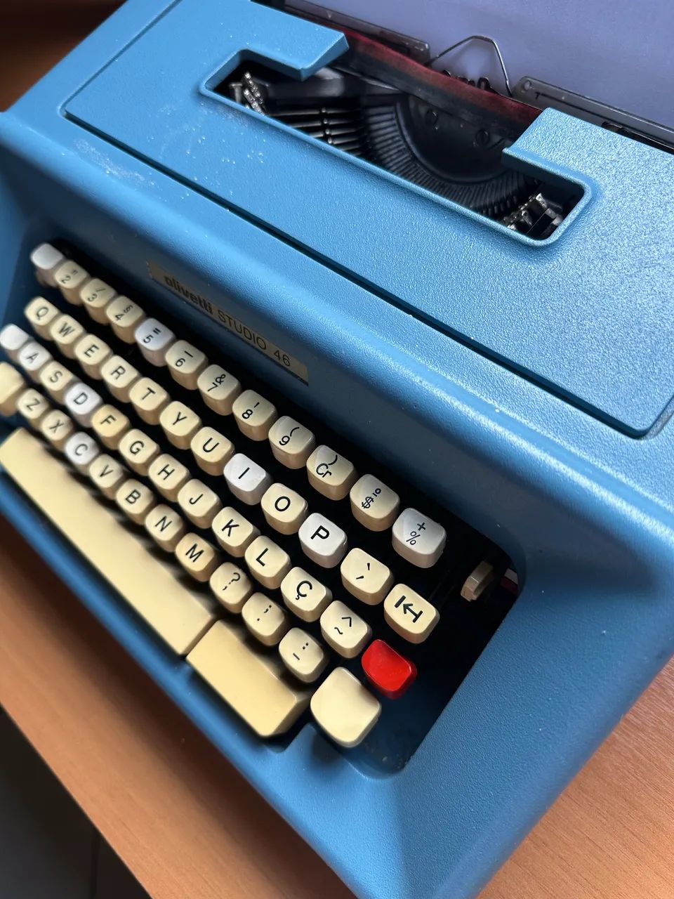 Máquina de escrever Olivetti Studio 46 - Foto 2
