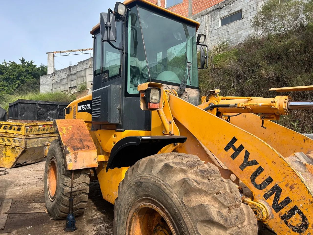 Pá carregadeira Hyundai HL730-7A - Foto 2