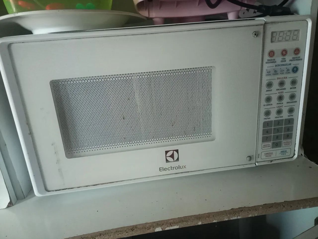 Micro-ondas Electrolux pra conserto - Foto 2