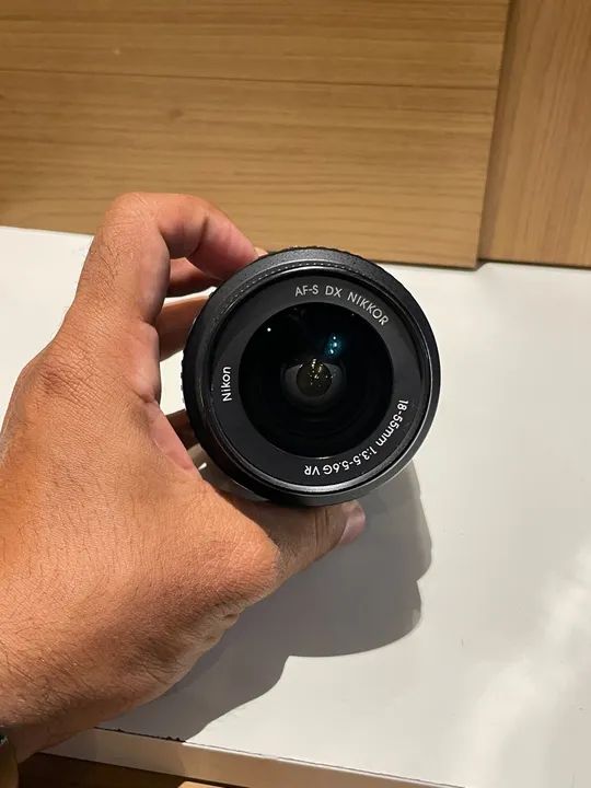 Lente Nikon AF-S Nikkor 18-55mm f/3.5-5.6G DX VR - Foto 3