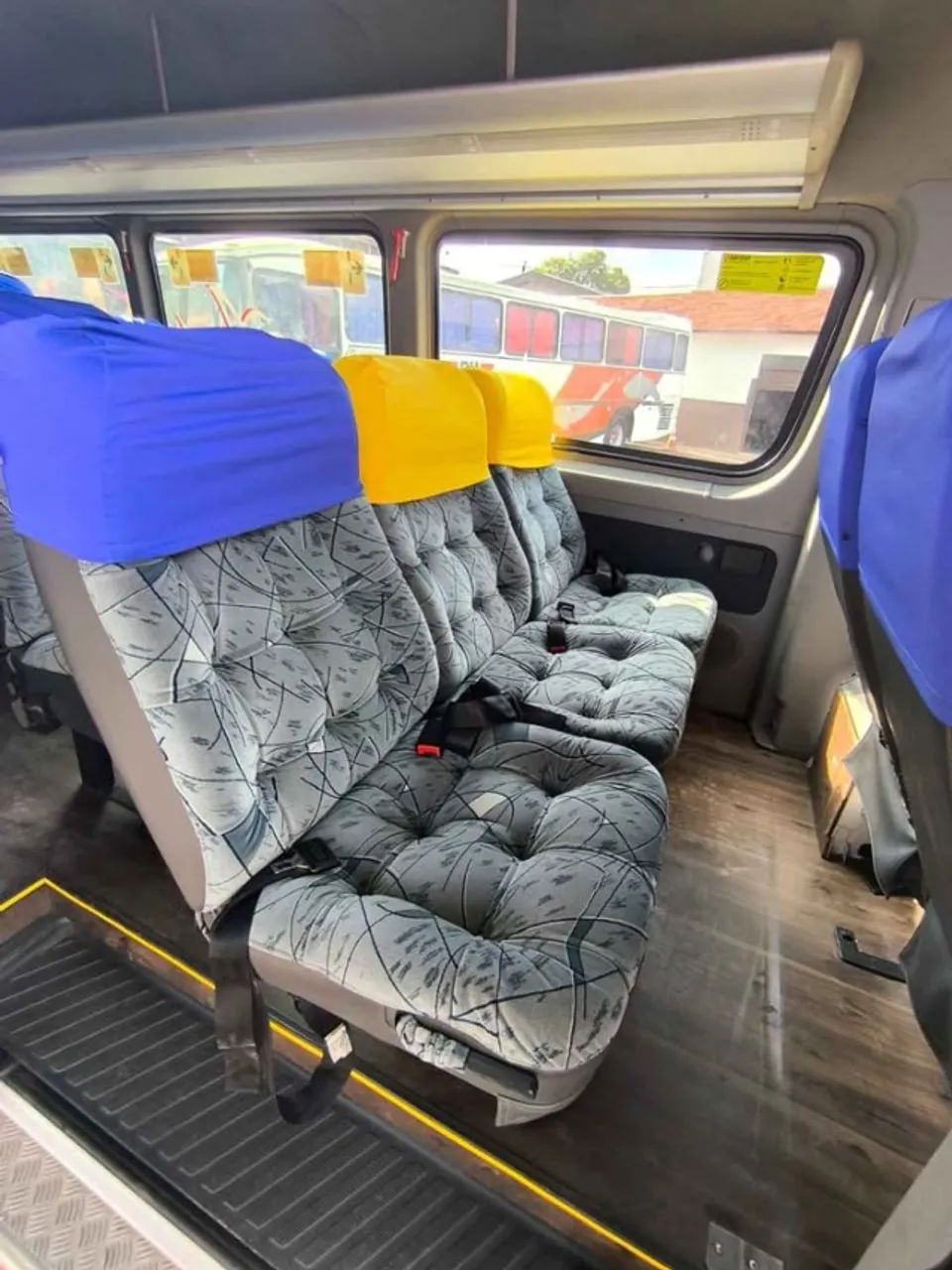 Mercedes Van Sprinter 515 2013 18 Lugares  - Foto 13