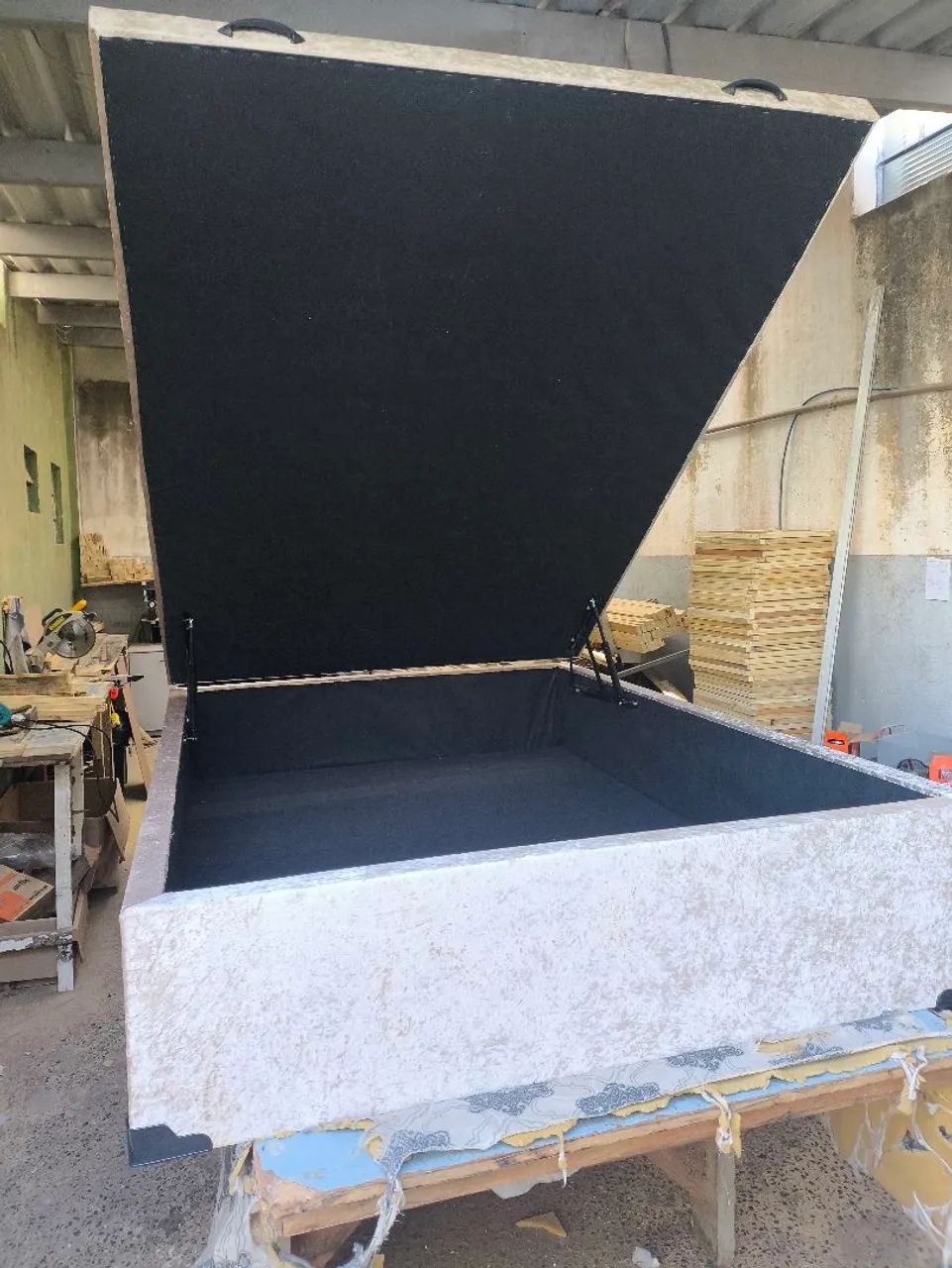 Cama box bau nova embalada 