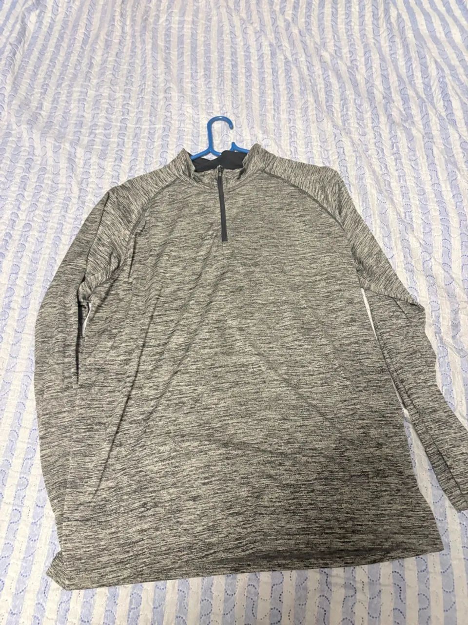Vendo 2 blusas ! - Foto 5