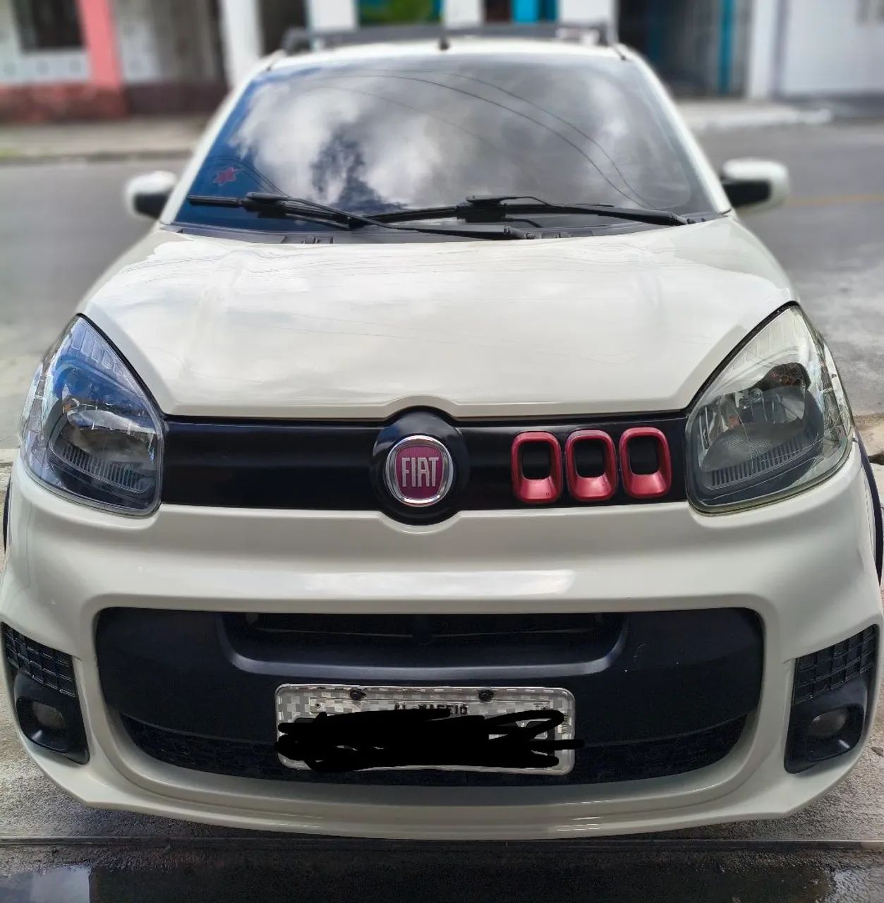 Fiat Uno SPORTING 1.4 EVO FIRE FLEX 8V 4P 2015