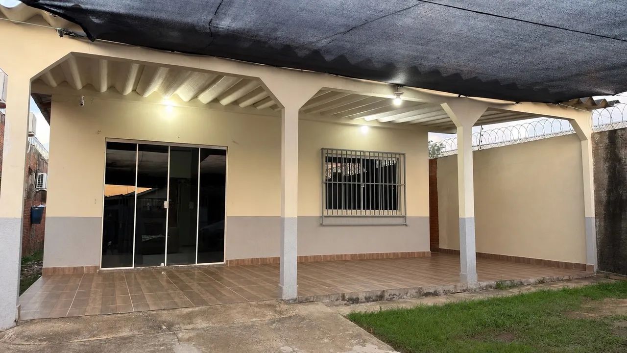 Vende-se casa em Brasiléia no Bairro Eldorado 