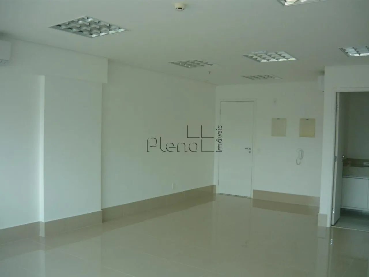 Sala para alugar em Campinas, Centro, com 40 m², Condomínio Easy Office - Foto 4