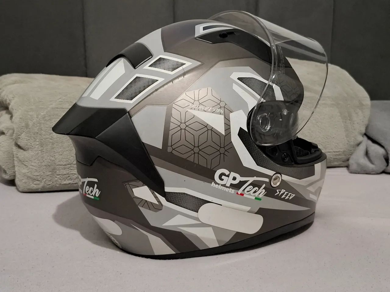 Capacete GP Tech V128 N°58 - Foto 3