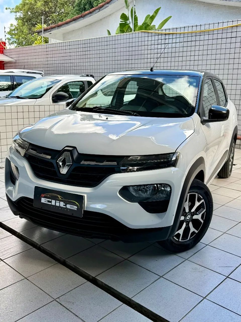 Renault Kwid Intense 1.0 Flex 12V 5P Mec. 2023 - Foto 2