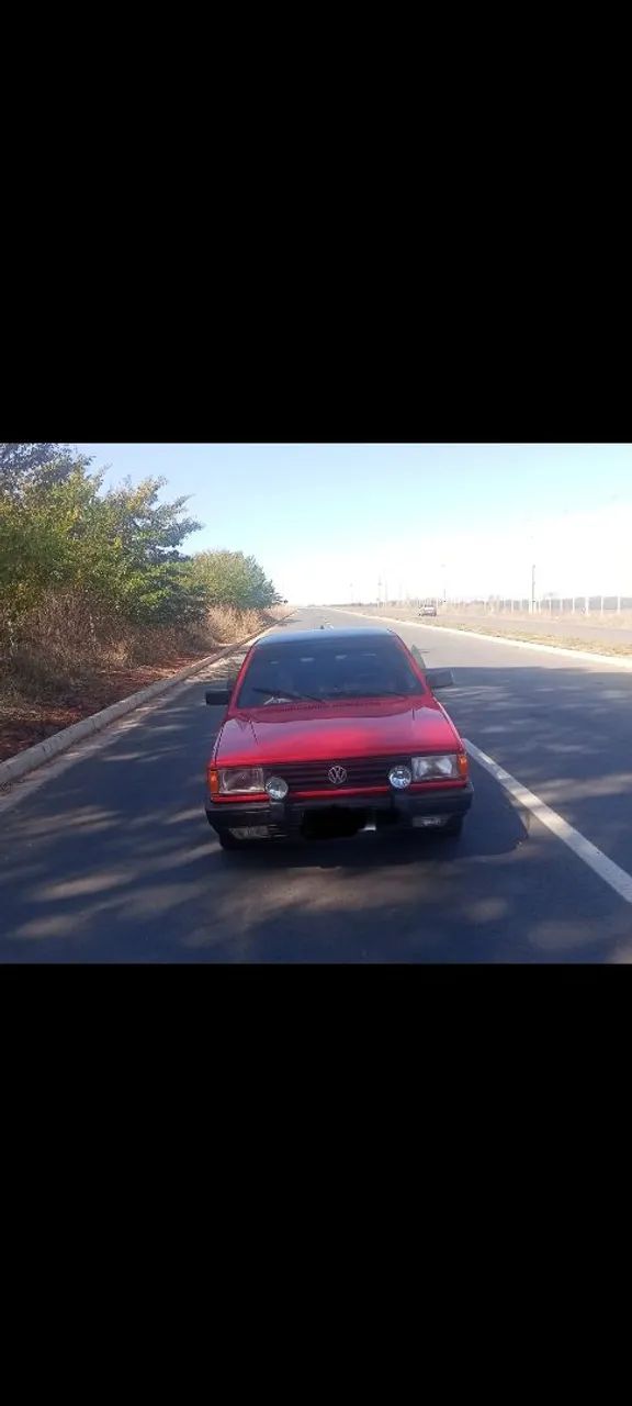 Volkswagen Gol Geração I GTS 1.8 8V Álcool Mec. 2P 1990