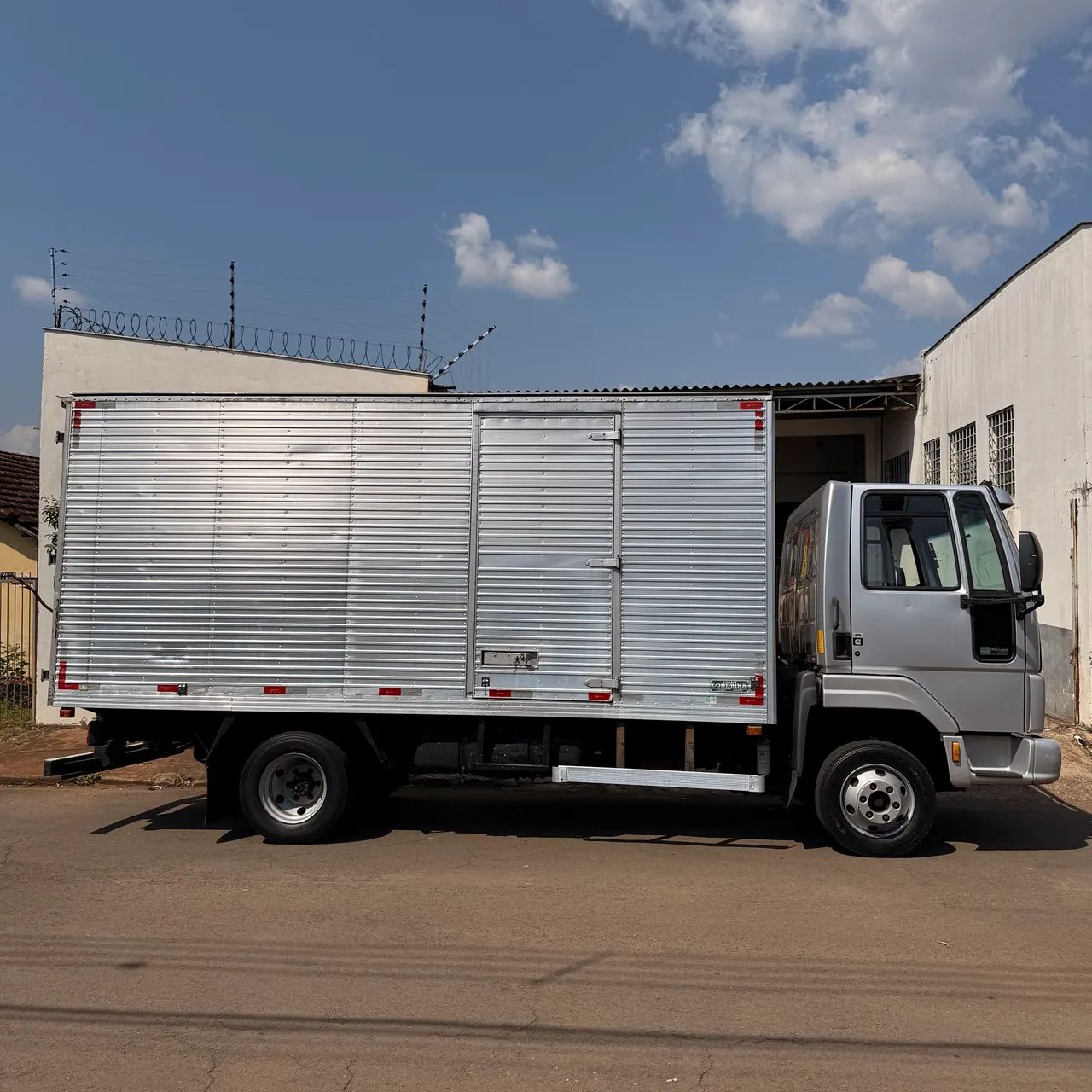 FORD CARGO 712 E TURBO 2011/2011 ? BAÚ - Foto 4