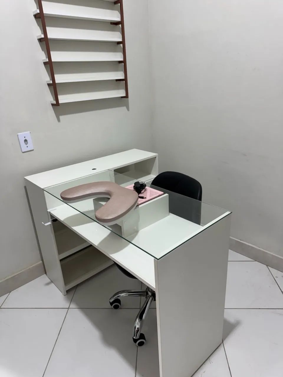 MESA MANICURE 
