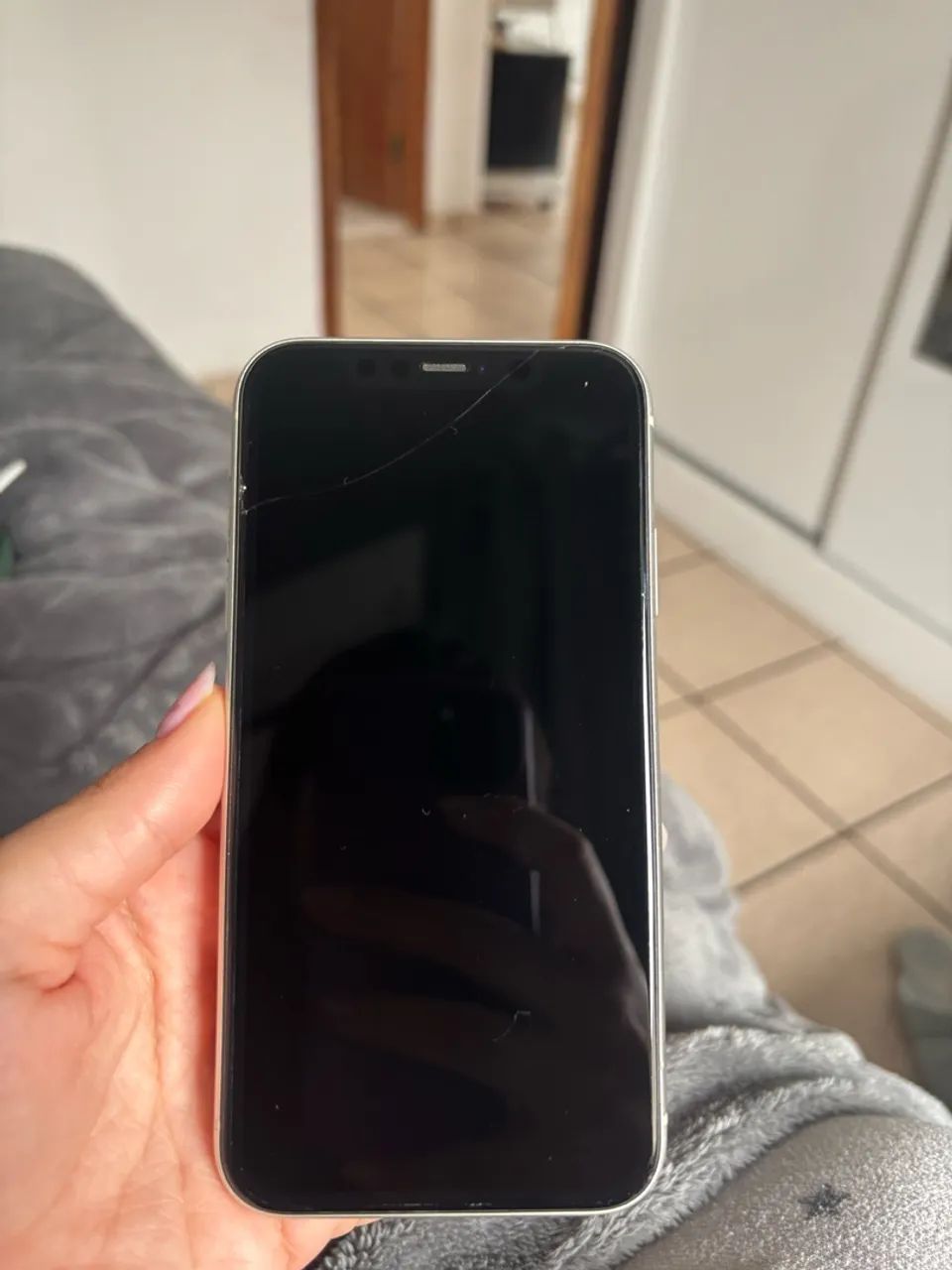 iPhone 11 - Usado - Foto 4