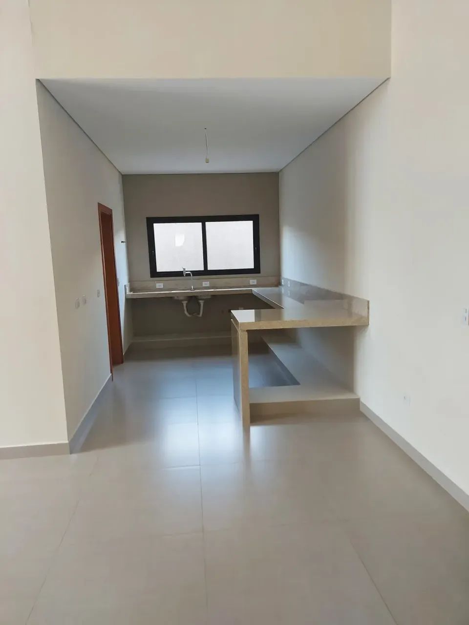 Casa com 3 suítes e 528m² de terreno à venda - Cond. Florisa. - Foto 4