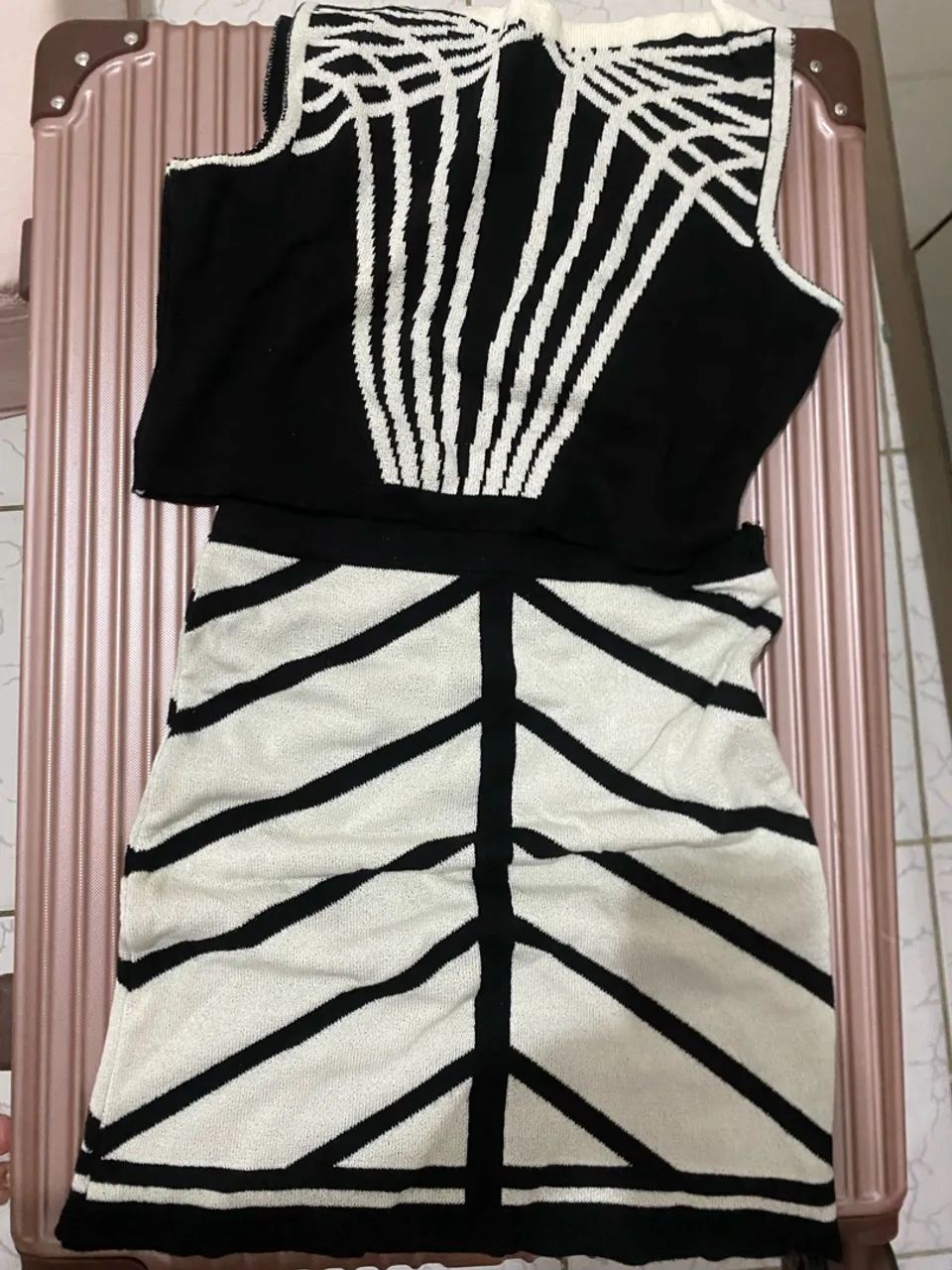 Conjunto P&B