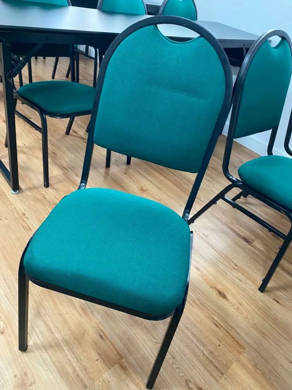 CADEIRAS E MESAS DE AUDITÓRIO  - Foto 2