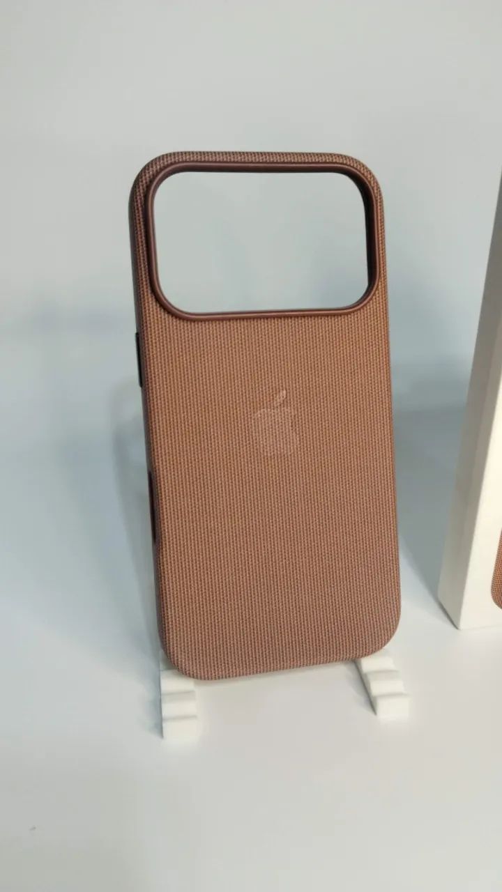 Capa Techwoven para iPhone 17 PRO - Similar à Apple