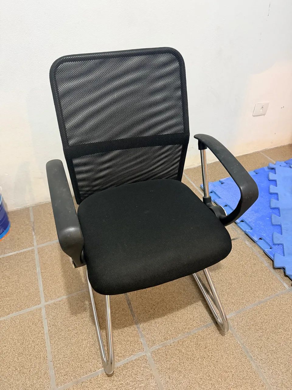 Cadeira fixa de escritório  - Foto 2